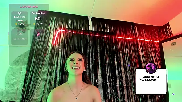 MaryAnneeXOO webcam