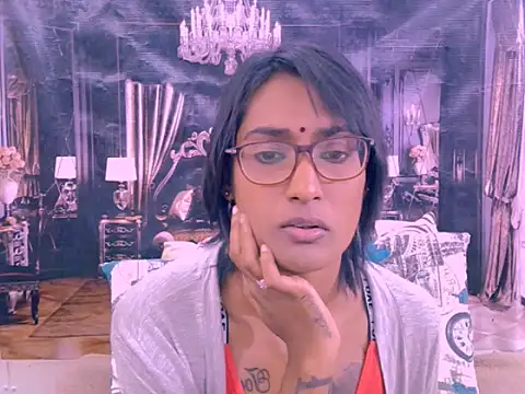 IndianRebel4u2Luv webcam