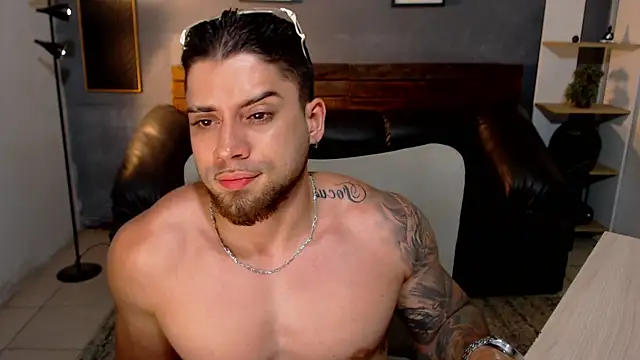 Mike_montoya01 webcam