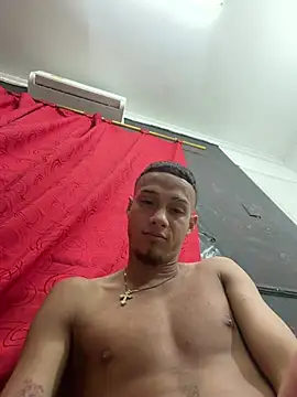 friends_lust_latin webcam