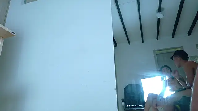 MILA_AND_COTI webcam