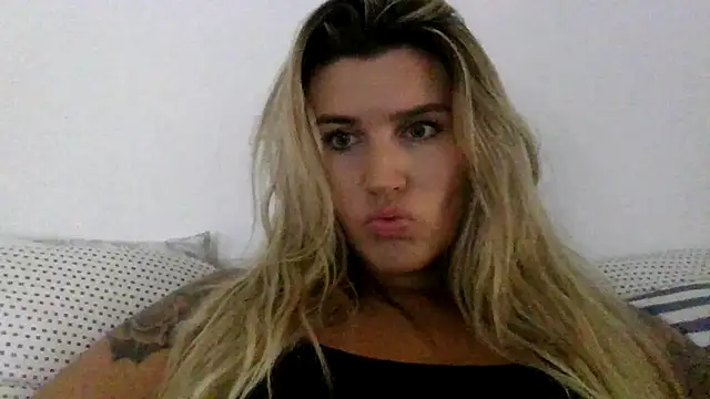 thebeachyblonde webcam
