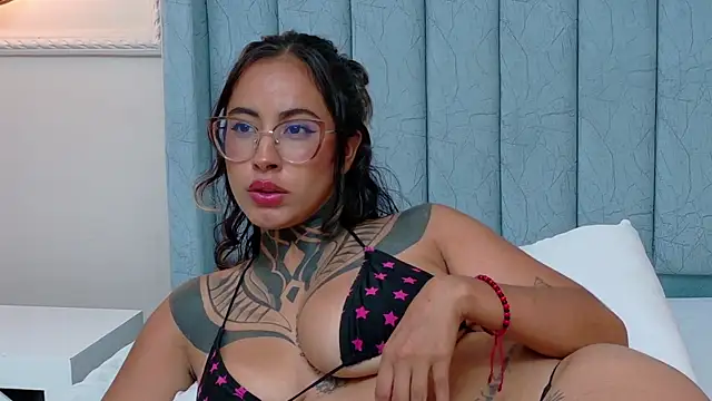 NicoleBlum webcam
