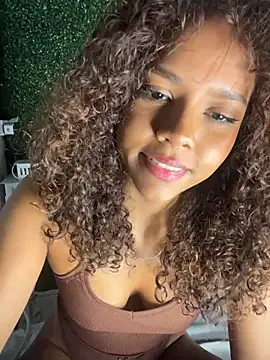 CurlyOopsieXXX Live Web Cam Show