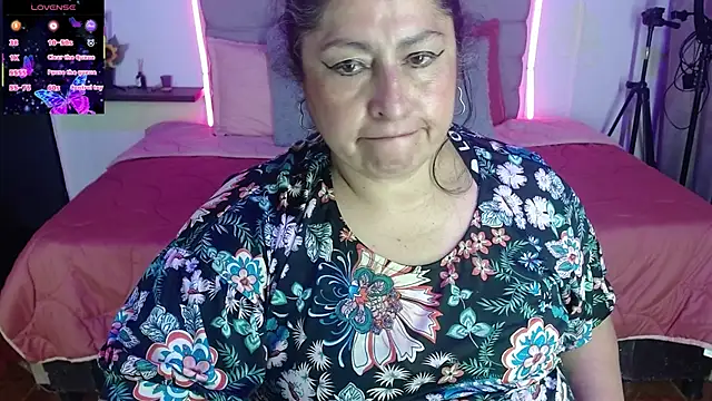 Keyla01_ live cam on StripChat