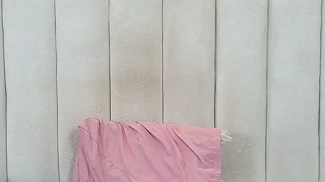 ela_ebony_