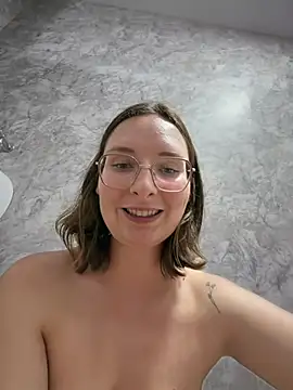 The_Snowwhitee Live Web Cam Show
