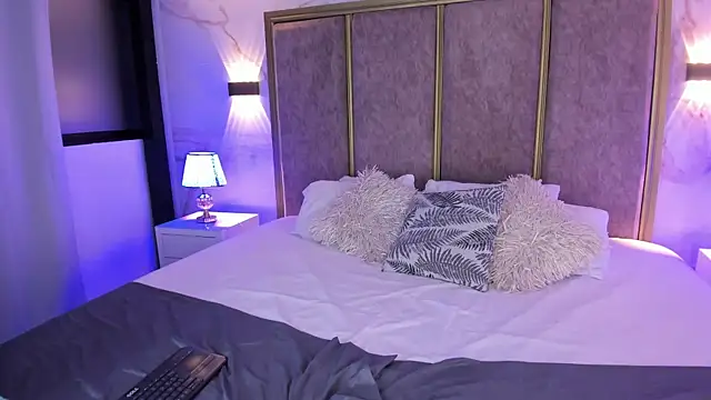 LolaGray__ webcam