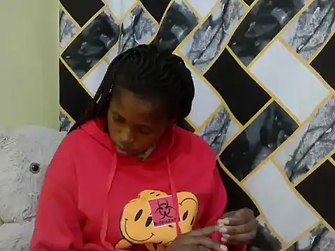 lilmomaa webcam