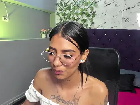 KarlaSlutSkinny__
