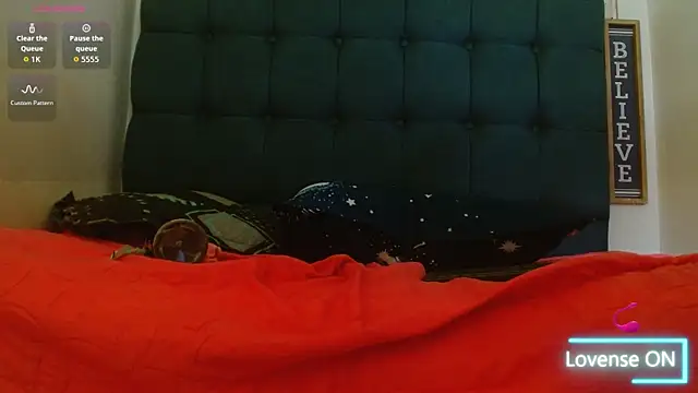 Lola_wish1 webcam