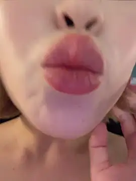 Aiko_Yumi webcam