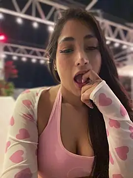 Hana-Parker live cam on StripChat