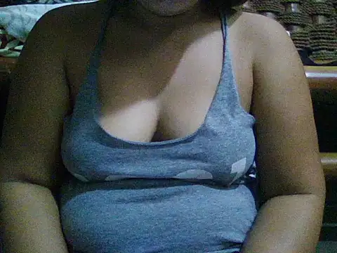 LadyAnn19 webcam