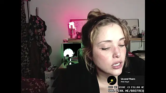 BaeFreq webcam