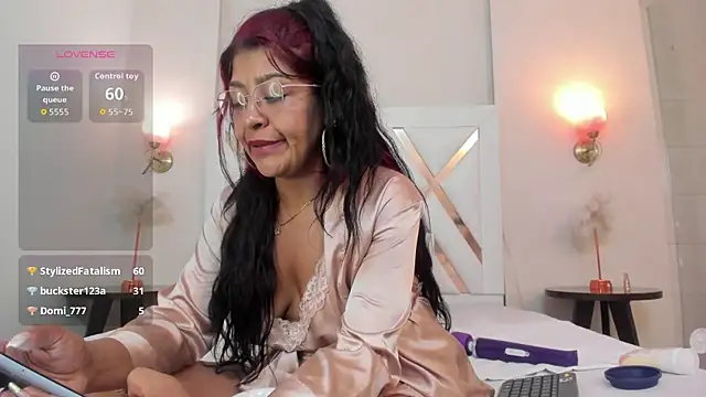 Sky_Collins_ webcam