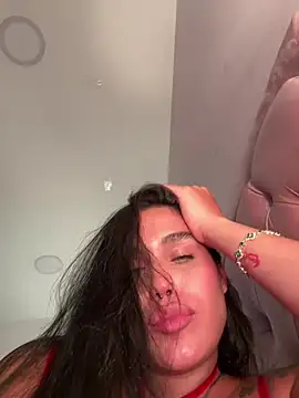 Bella__Wood webcam
