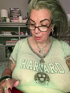 dieseldame1313 webcam