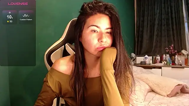 alice_middlee webcam