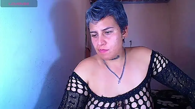 Yessi_rousse webcam