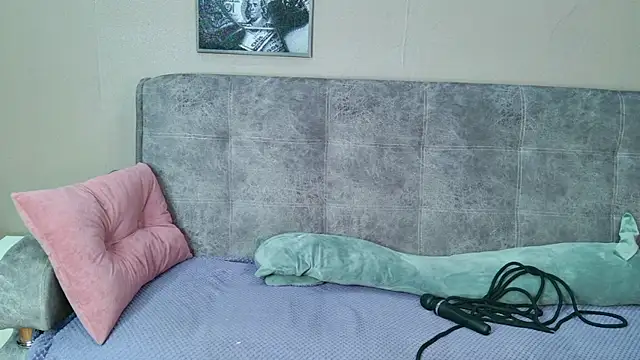 Curvy_Dynamite_ webcam