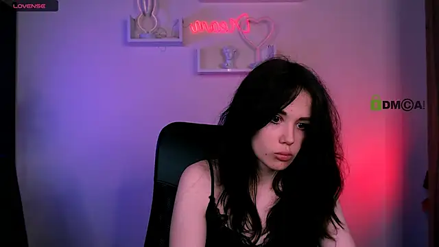 riley_sanders webcam