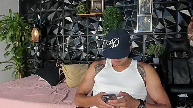 elliot_colton webcam