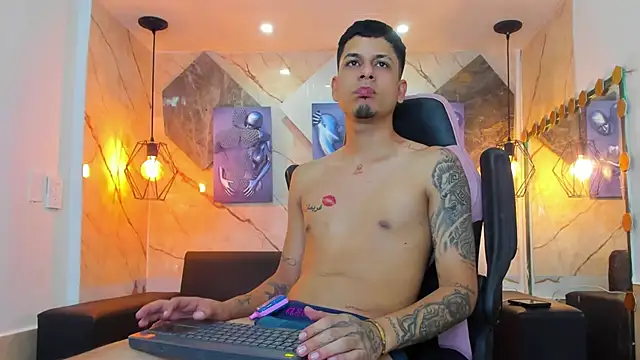 Klaar_Blessed webcam