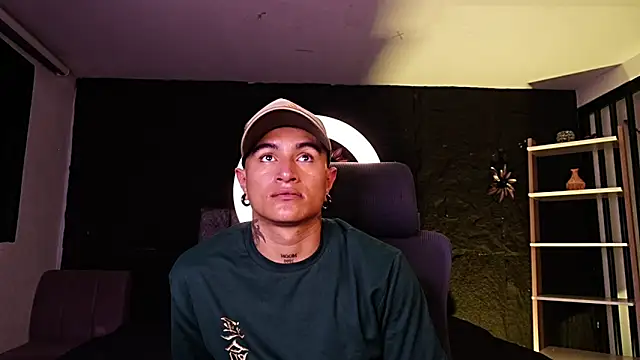 LiamDeep webcam