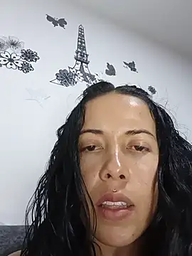 MiaForever1 webcam