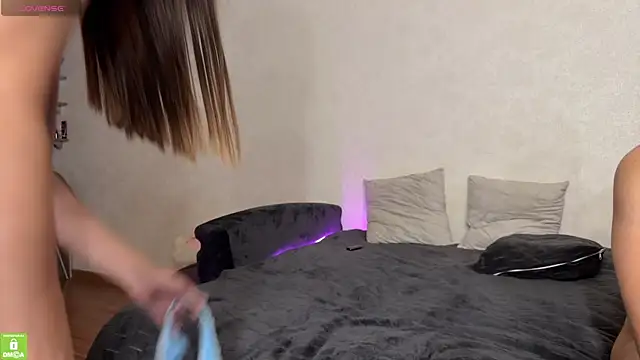 Love-me-miss webcam