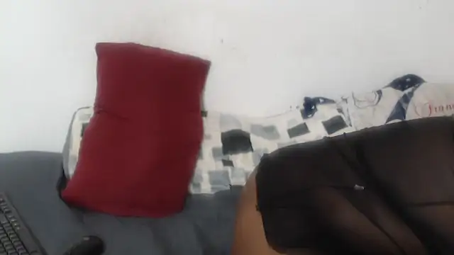 SweetThickEbony01 webcam