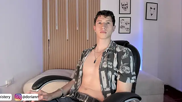 Dorianmistery2322_ webcam