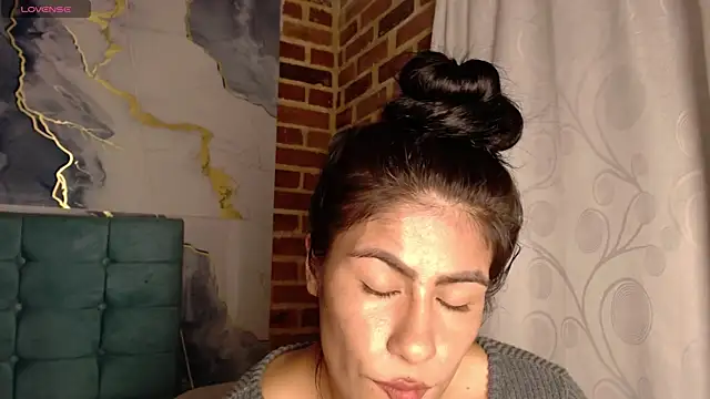ailyngg webcam