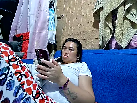Lonely_Heart webcam