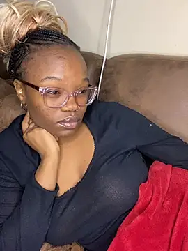 yummymelanin117 - YummyMelanin117's free webcam - UK Sex Cams