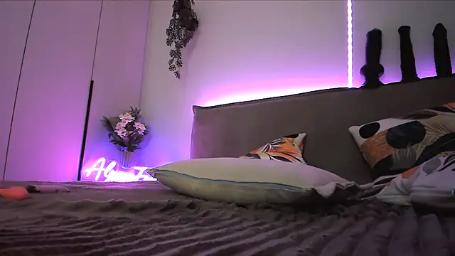 AlyssaFoxx_