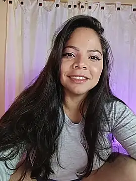 rousse_sinclair - ROUSSE_SINCLAIR's free webcam - UK Sex Cams