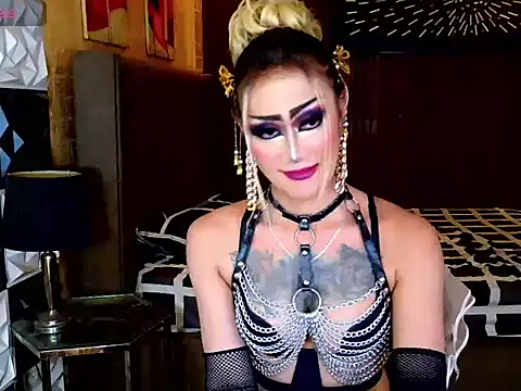 HorseCockDivine webcam