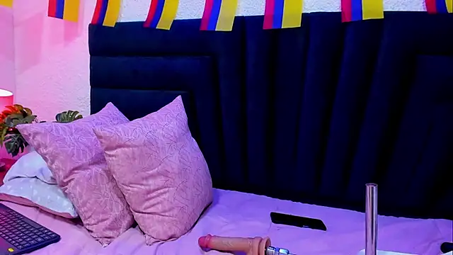 VictoriaRouge_ webcam