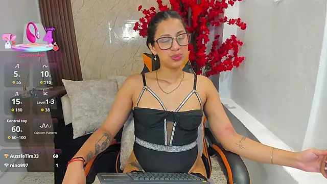 Atiena_ webcam