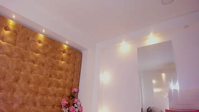 violet_giraldo live cam on StripChat