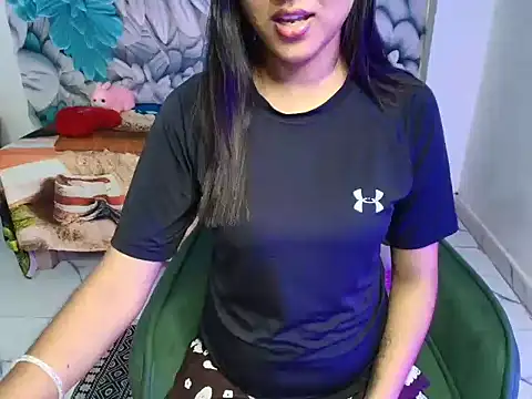 Hot-kavya webcam