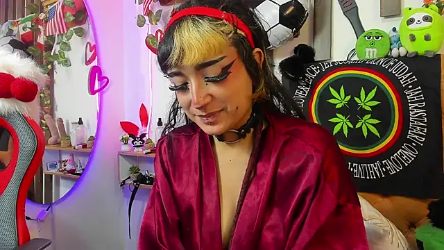 MeowMota_ live cam on StripChat