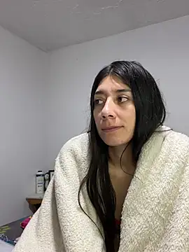 KiraKayLeiigh