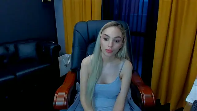 HaleySweet18 webcam