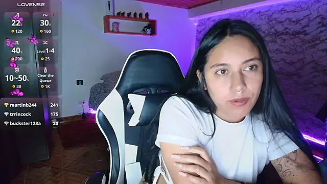 Camila_IRoose webcam