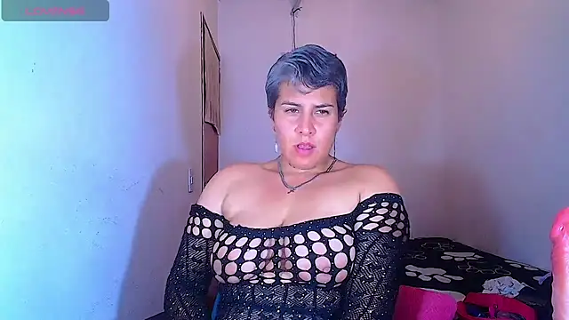 Yessi_rousse webcam