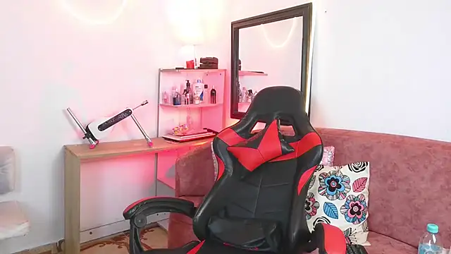 Megaan_Greey webcam