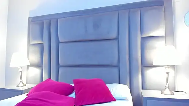 GabyMoreau webcam